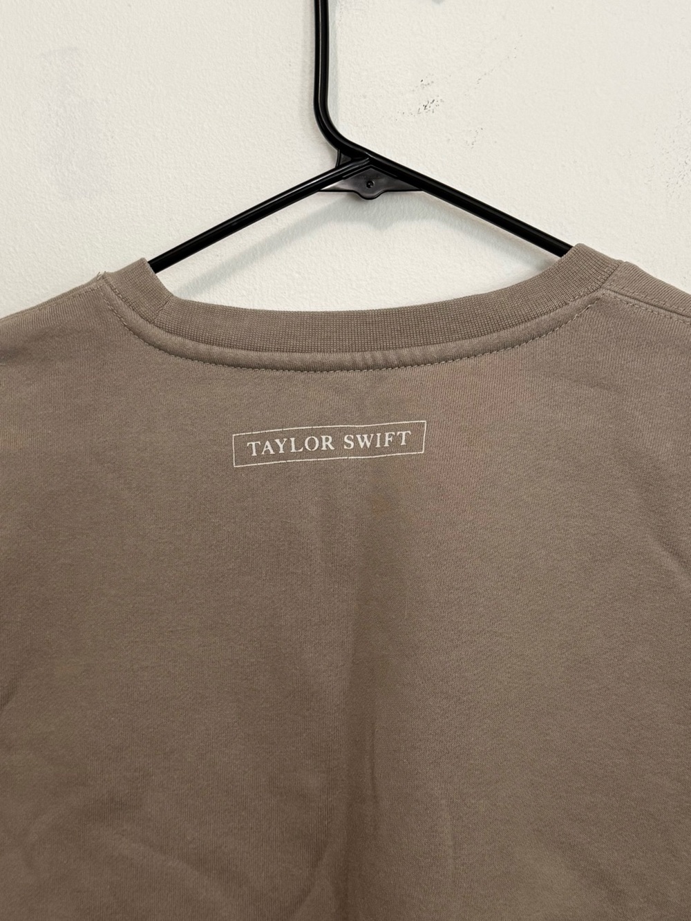 Taylor Swift TTPD The Tortured Poets Department Beige Crewneck size XL - Picture 4 of 5